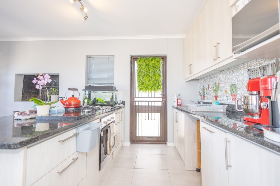3 Bedroom Property for Sale in Normandie Western Cape